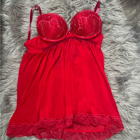 NWOT Daisy Fuentes Red Lingerie - Picture 1 of 5